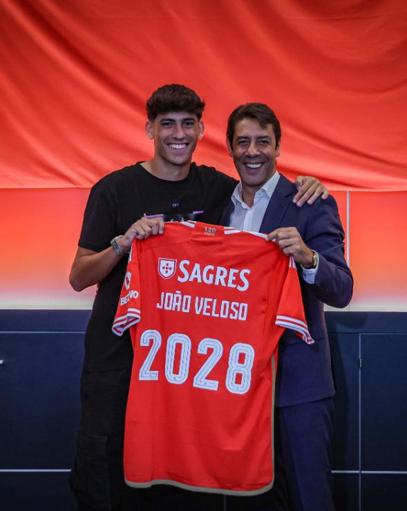 雷速体育-本菲卡迎足总杯关键赛；冲刺阶段状态回暖；态度坚定；球探报告显示潜力(佐良娜崛起30汉化版破解版)