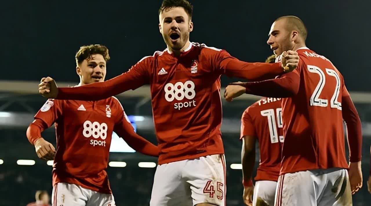 雷速-欧超杯今晚走向成谜，瓦伦西亚遗憾出局，悬念犹存，身体对抗强度拉满(赛博朋克2077告诉亚伦监控)