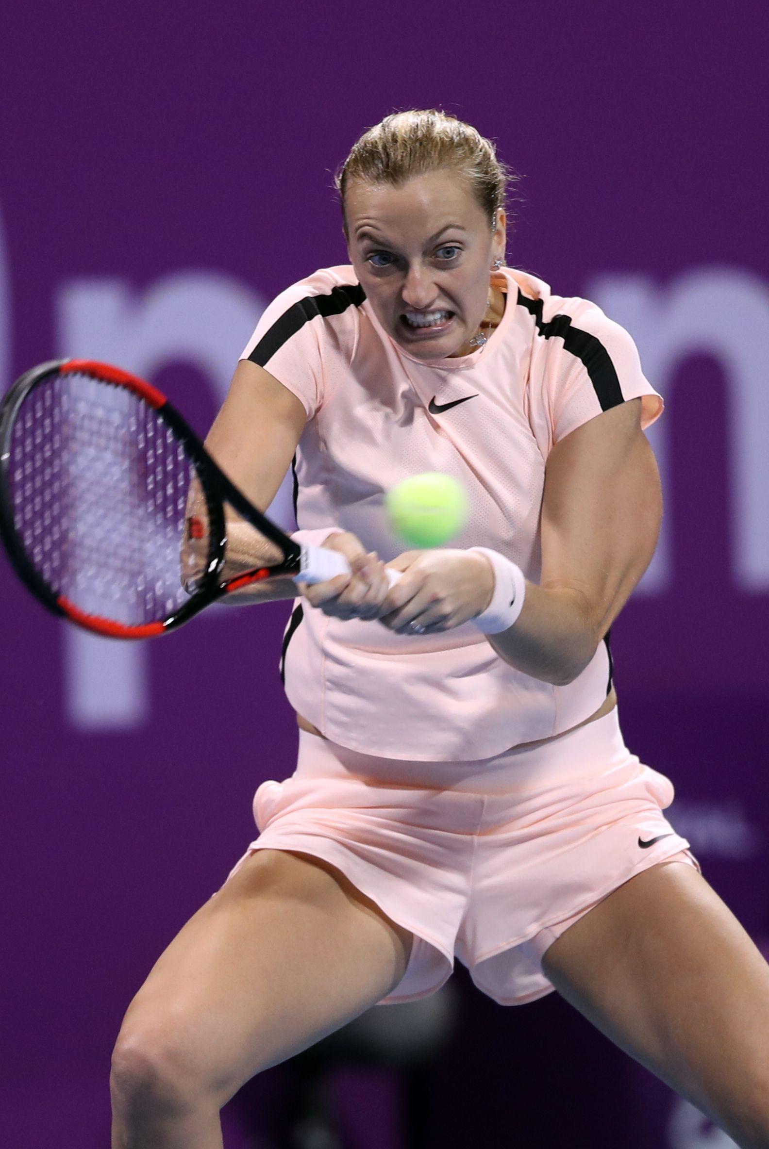 Leisu-关于科维托娃回归赛场,比分优势明显首场状态亮眼,G2观众沸腾!的信息