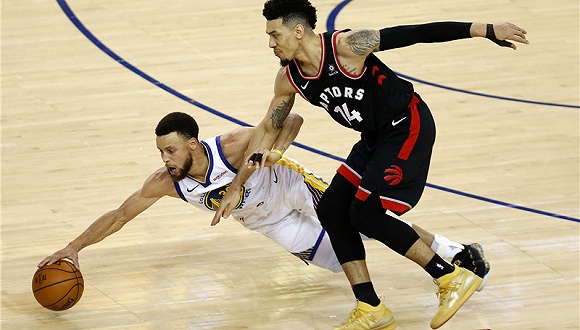 雷速-关于内马尔在勇士比赛中出色防守，回归赛场引发热议！的信息